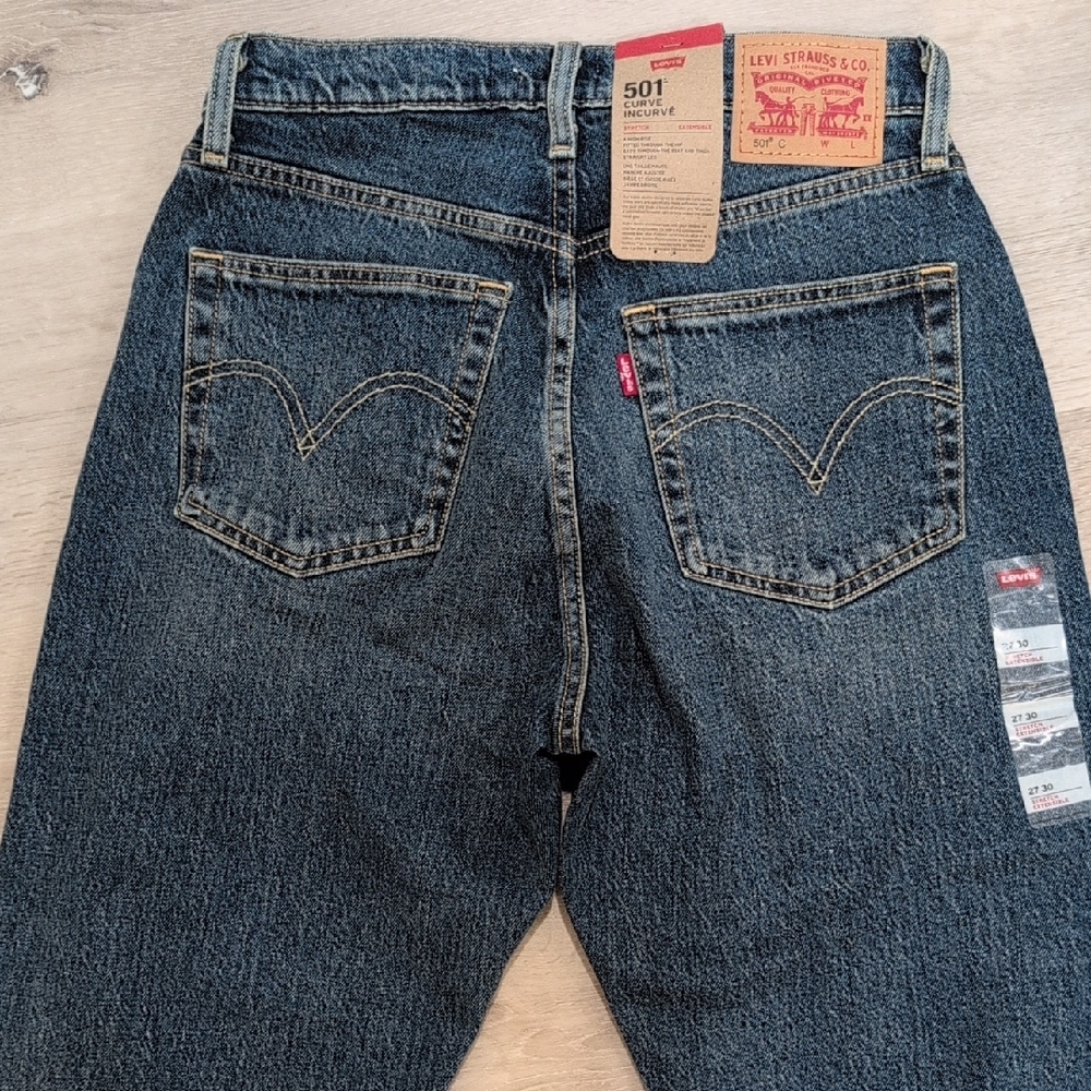 New Levi's 501 Dark Blue Straight-Leg Jeans with Rhinestone Detail - Picture 6 of 11